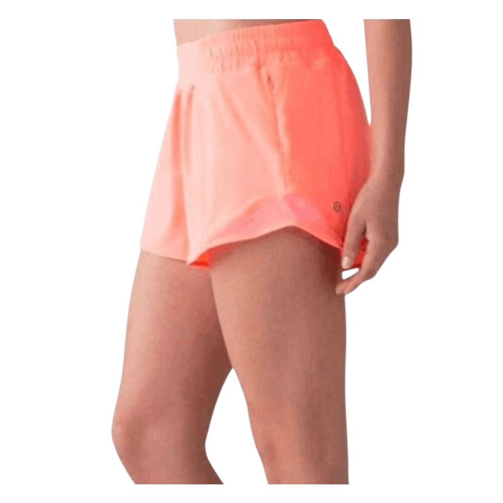 LULULEMON ATHLETICA Hotty Hot II Short 4' Size 4
